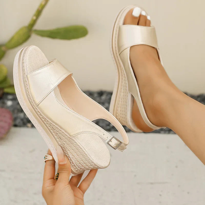 Aoife - Chic Orthopedic Sandal with All-Day Comfort and Support