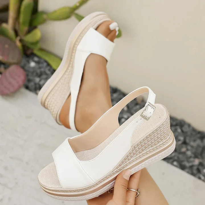 Aoife - Chic Orthopedic Sandal with All-Day Comfort and Support