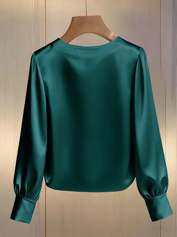 Perlisse | Sophisticated Round-Neck Top