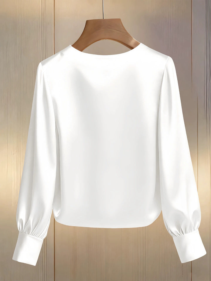 Perlisse | Sophisticated Round-Neck Top